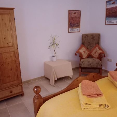 Casa En La Plaza, Hinojares - Ideal For Exploring The Area Kültér fotó